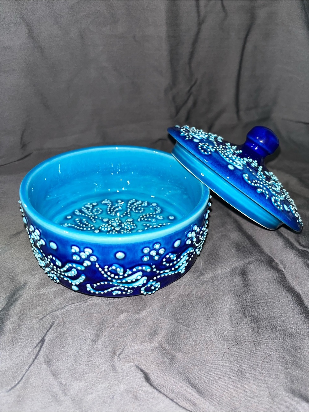 Signed Studio Art Pottery Blue Lidded Trinket Box Handcrafted Ceramic‎ 4.5"